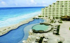 Cancun Palace complejo hotelero durante el día